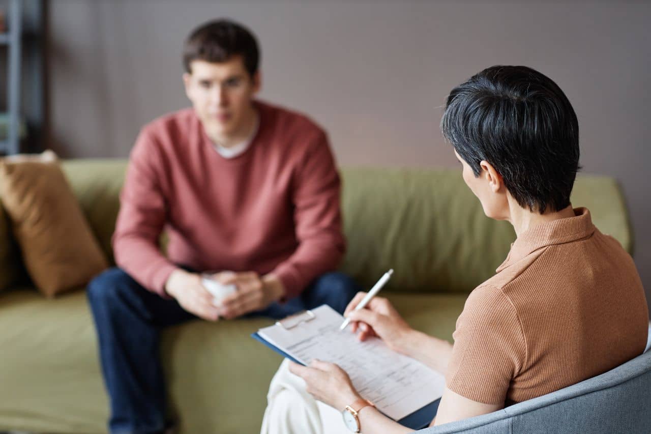 Therapist and patient in a Cognitive Behavioral Therapy Session