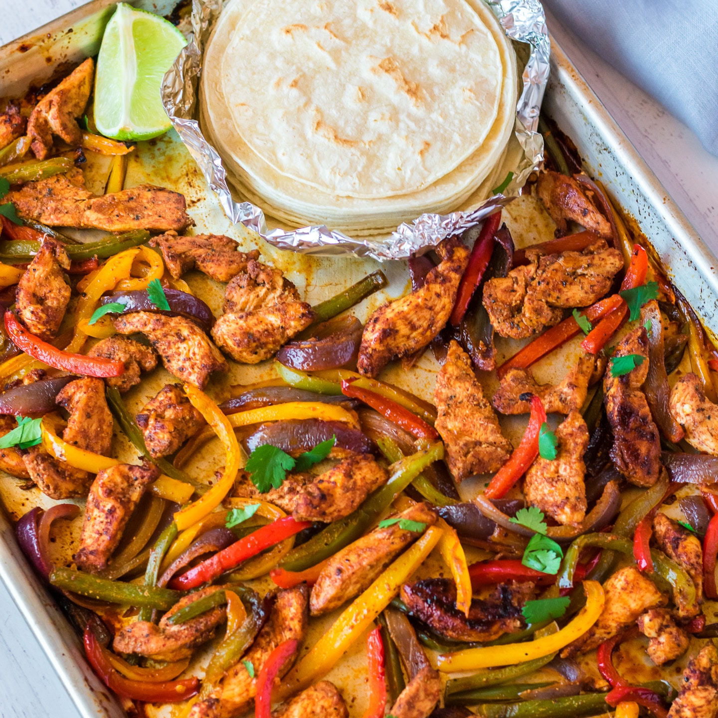 sheet pan chicken fajitas