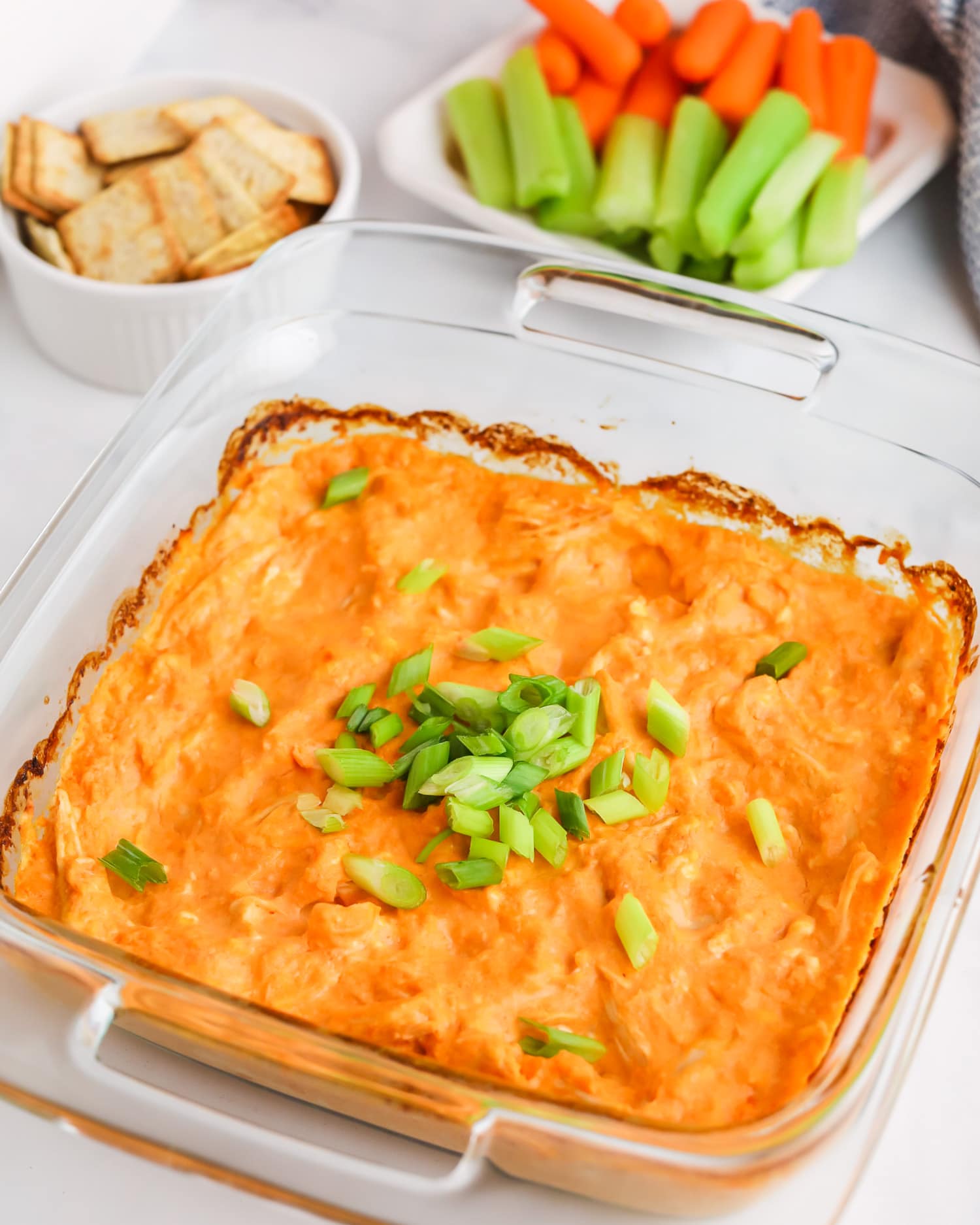 healthy buffalo chicken dip